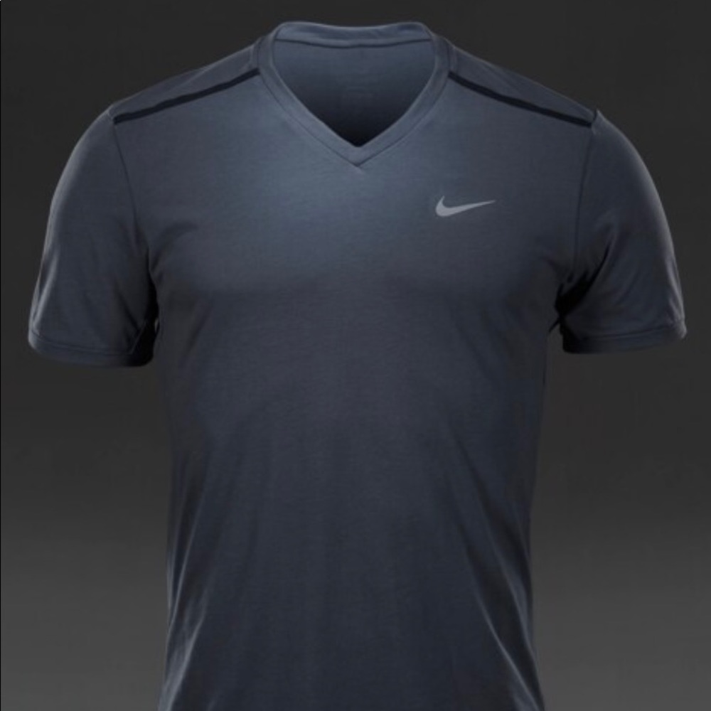 Nike Tailwind Short Sleeve V-Neck Tee - Cool Grey / Anthracite / Silver